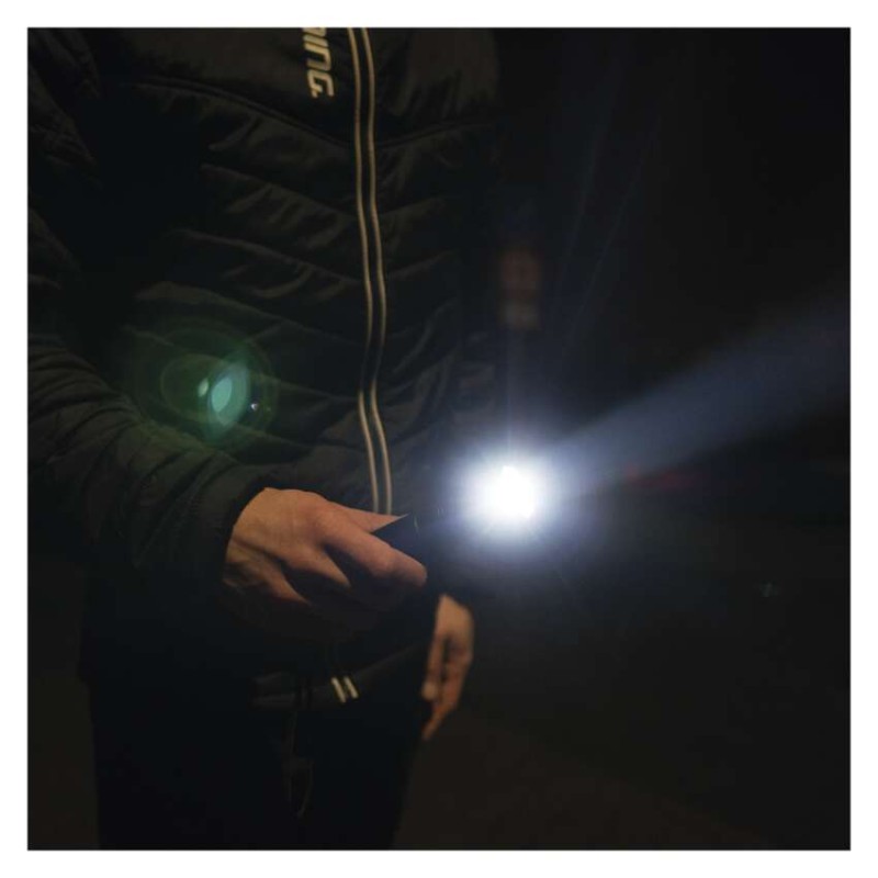 EMOS LED zseblámpa 500lm 4×AAA fókuszálható - Image 2